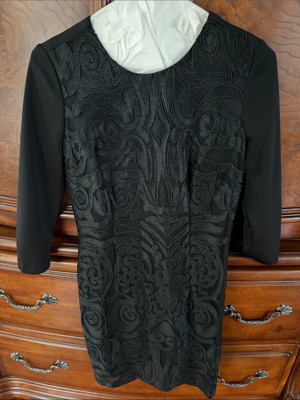 Alexia Admor Black Textured Midi Sheath Dress